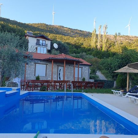 אולסינץ' Rustic Villas Barlovic מראה חיצוני תמונה