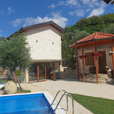 אולסינץ' Rustic Villas Barlovic מראה חיצוני תמונה