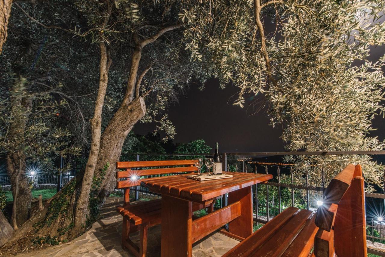 אולסינץ' Rustic Villas Barlovic מראה חיצוני תמונה