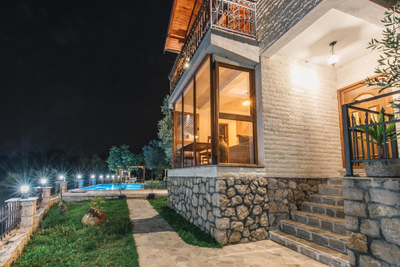 אולסינץ' Rustic Villas Barlovic מראה חיצוני תמונה