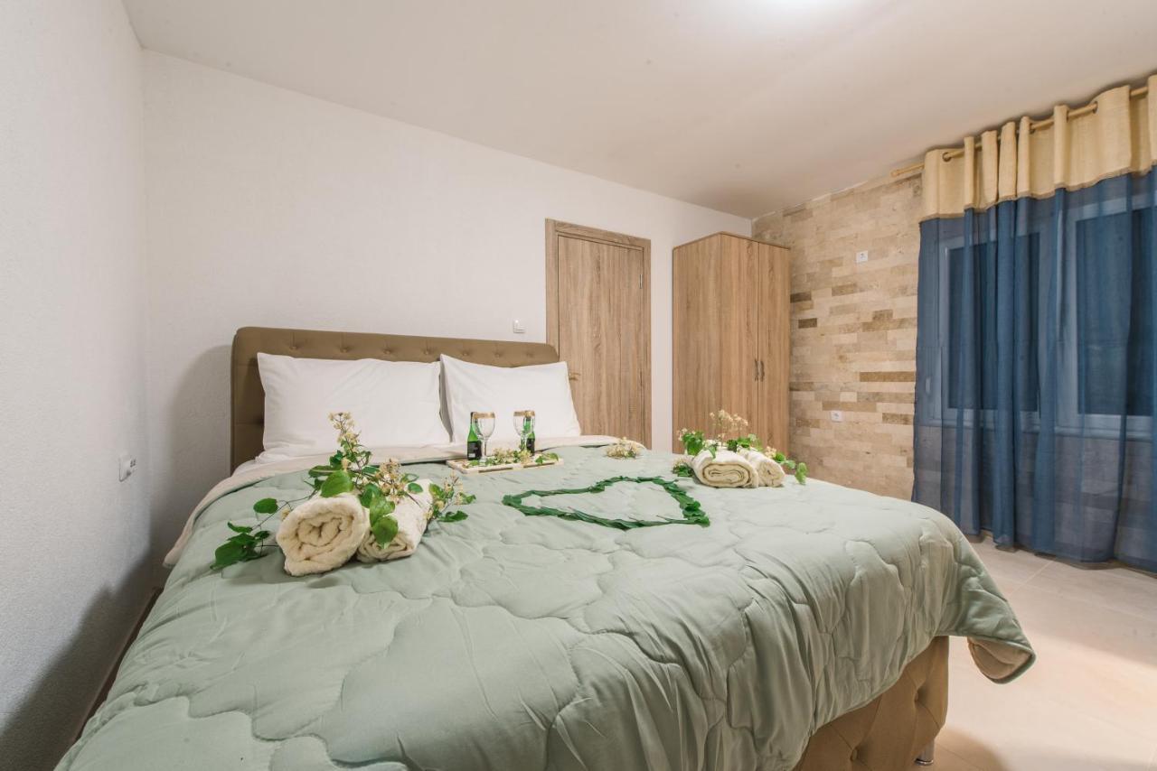 אולסינץ' Rustic Villas Barlovic מראה חיצוני תמונה