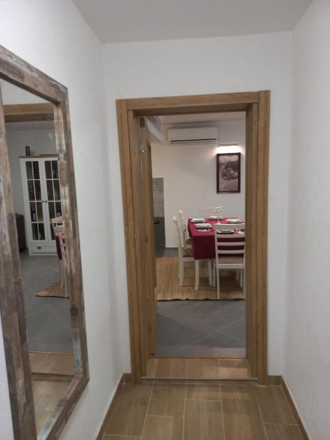 אולסינץ' Rustic Villas Barlovic מראה חיצוני תמונה