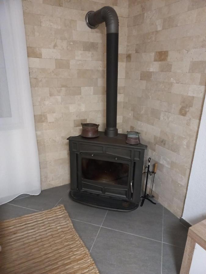 אולסינץ' Rustic Villas Barlovic מראה חיצוני תמונה