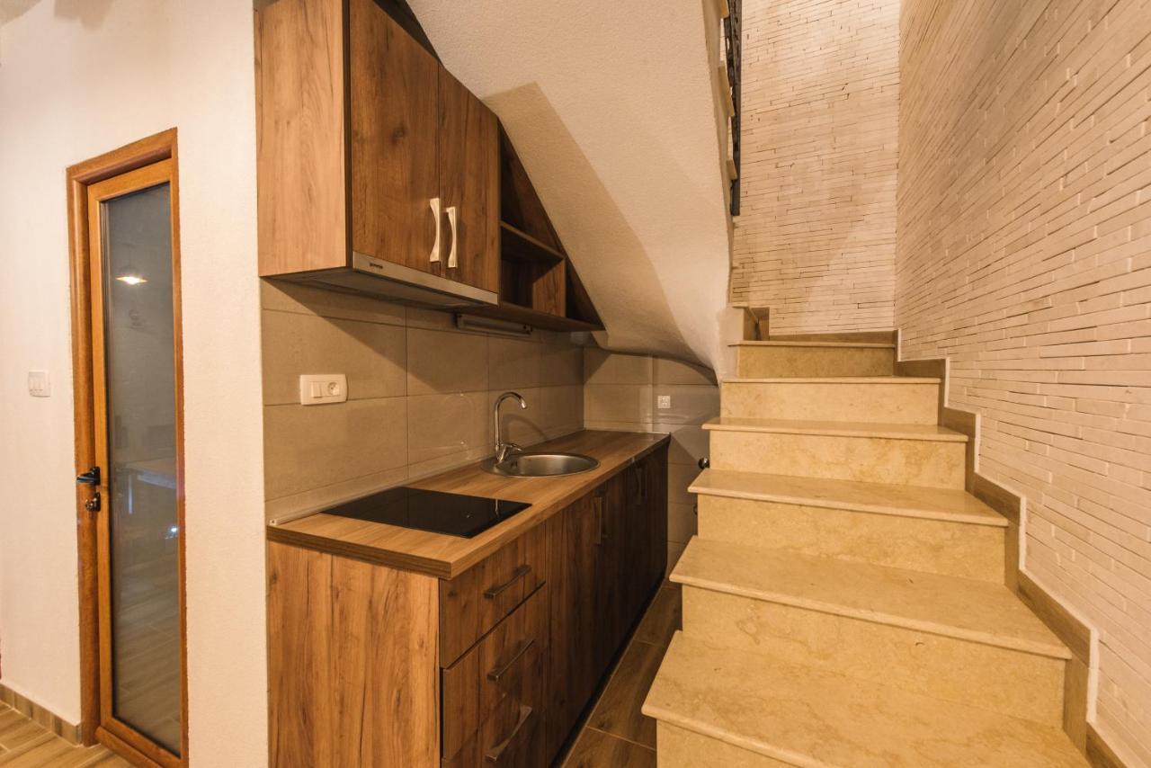 אולסינץ' Rustic Villas Barlovic מראה חיצוני תמונה