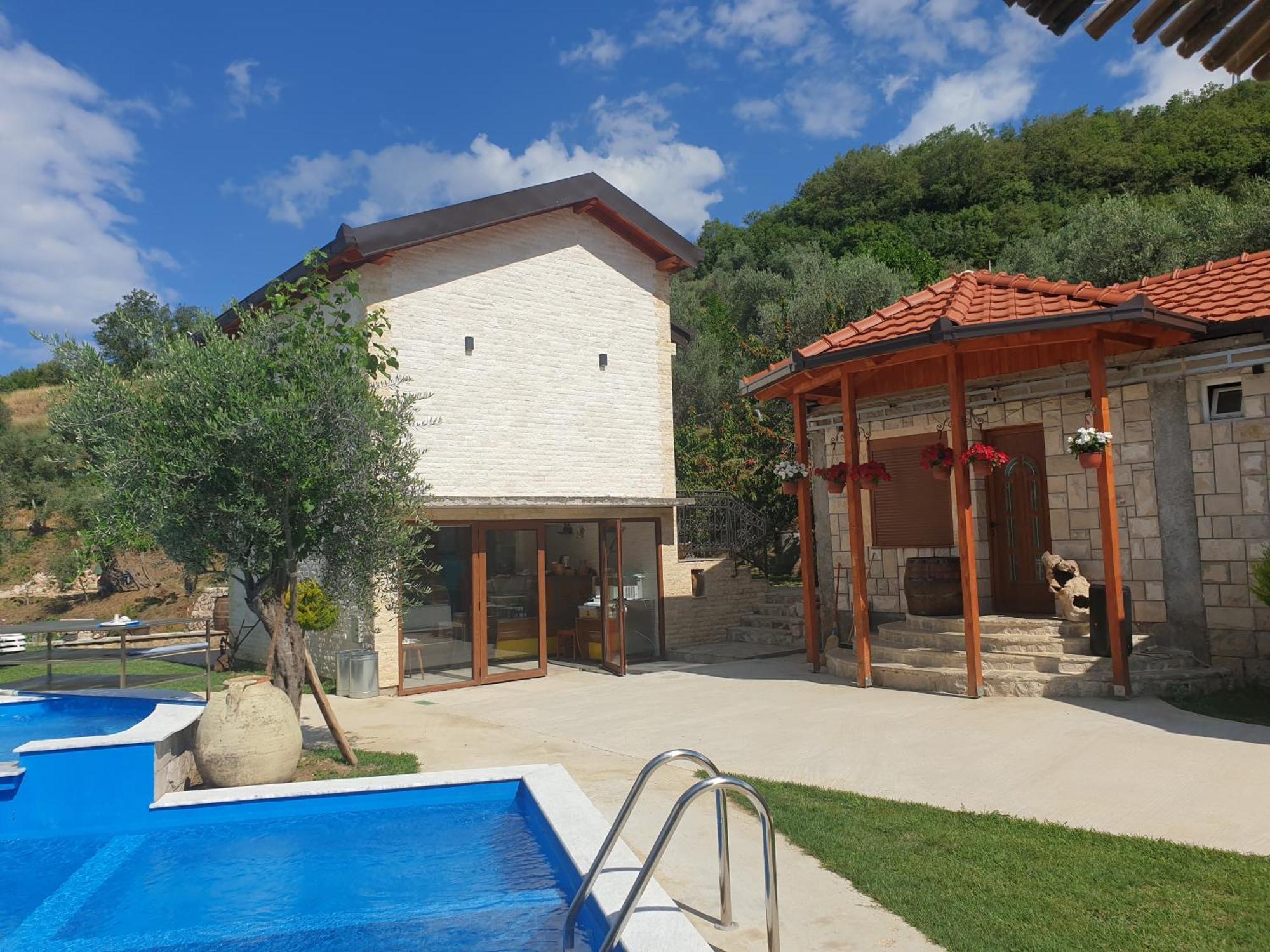 אולסינץ' Rustic Villas Barlovic מראה חיצוני תמונה