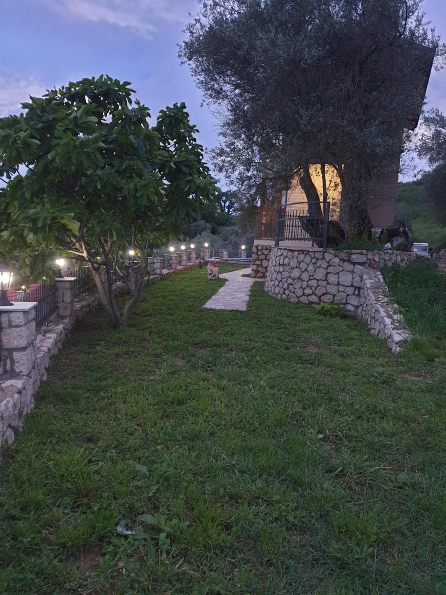 אולסינץ' Rustic Villas Barlovic מראה חיצוני תמונה