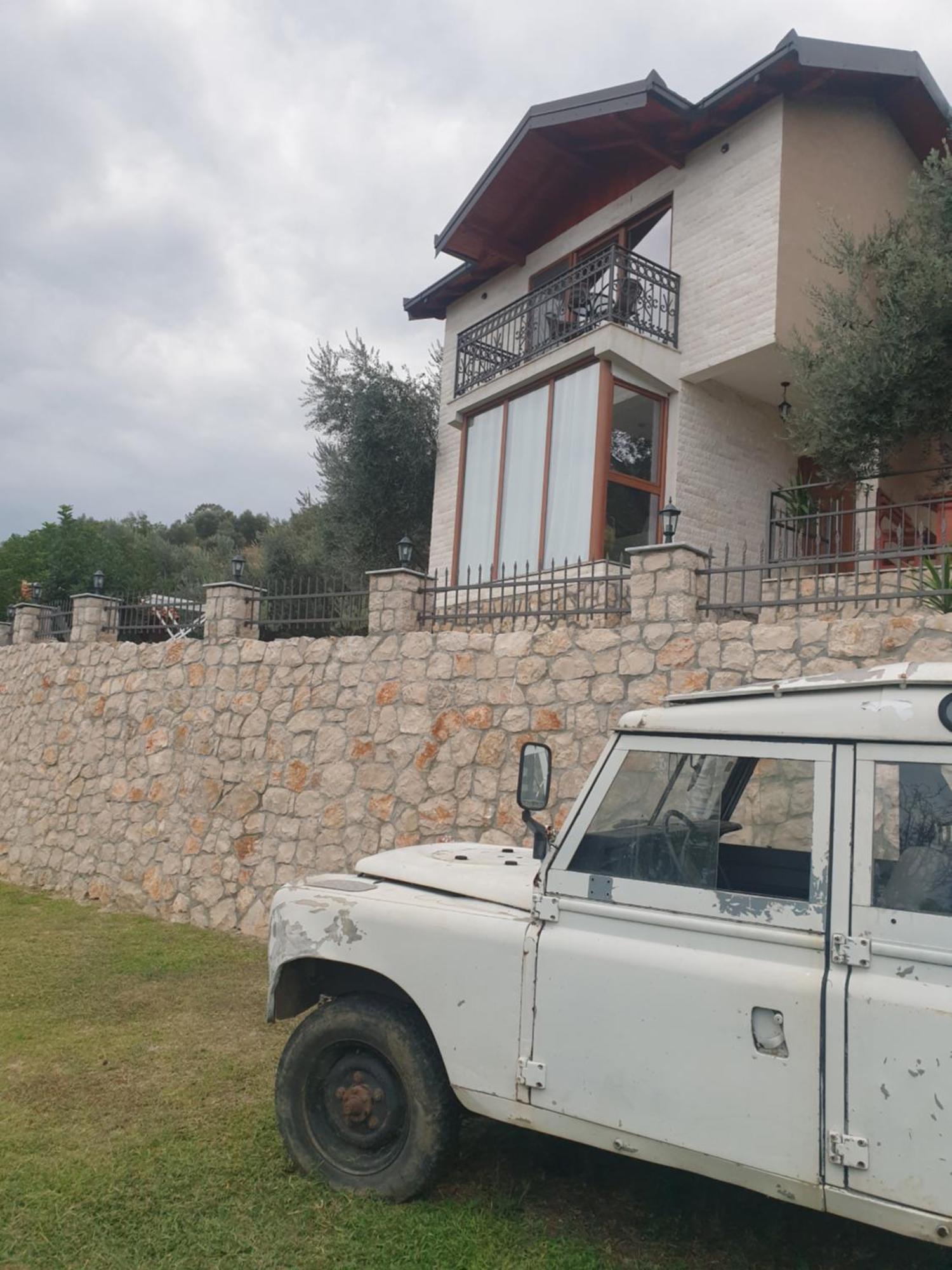 אולסינץ' Rustic Villas Barlovic מראה חיצוני תמונה