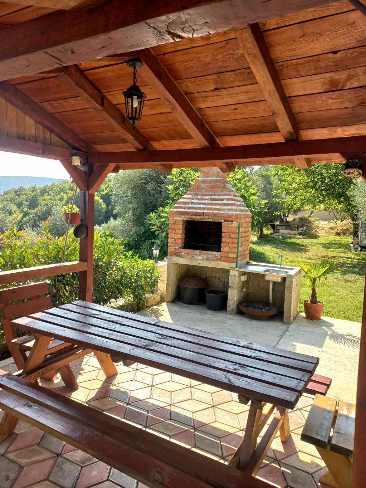 אולסינץ' Rustic Villas Barlovic מראה חיצוני תמונה